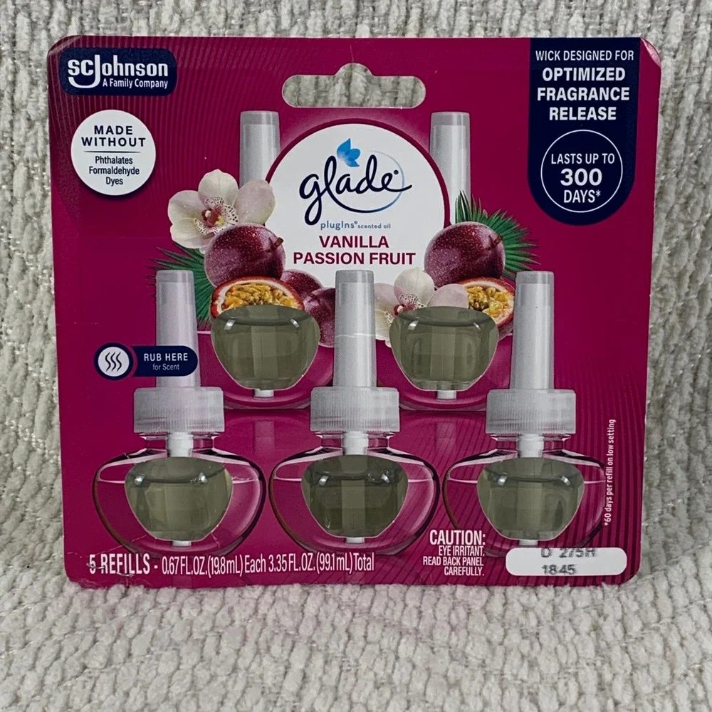 Glade Plugins Scented Oil Refills Vanilla Passion Fruit 5 Count 335 oz Total